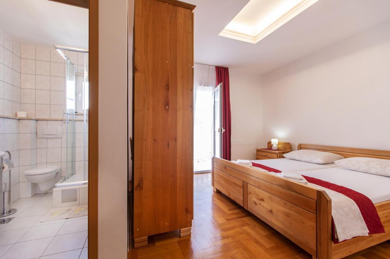 Hotel Buenavista Beach House Trogir Mastrinka Exteriör bild