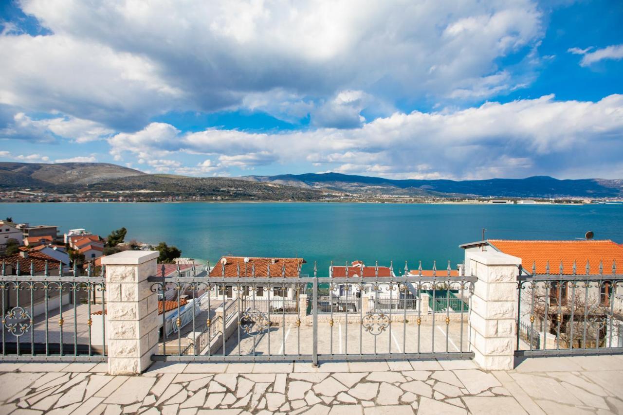 Hotel Buenavista Beach House Trogir Mastrinka Exteriör bild