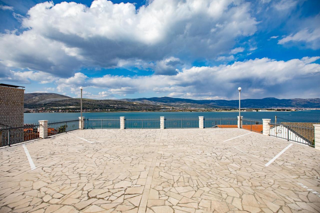 Hotel Buenavista Beach House Trogir Mastrinka Exteriör bild
