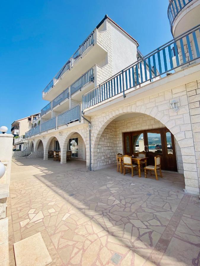 Hotel Buenavista Beach House Trogir Mastrinka Exteriör bild