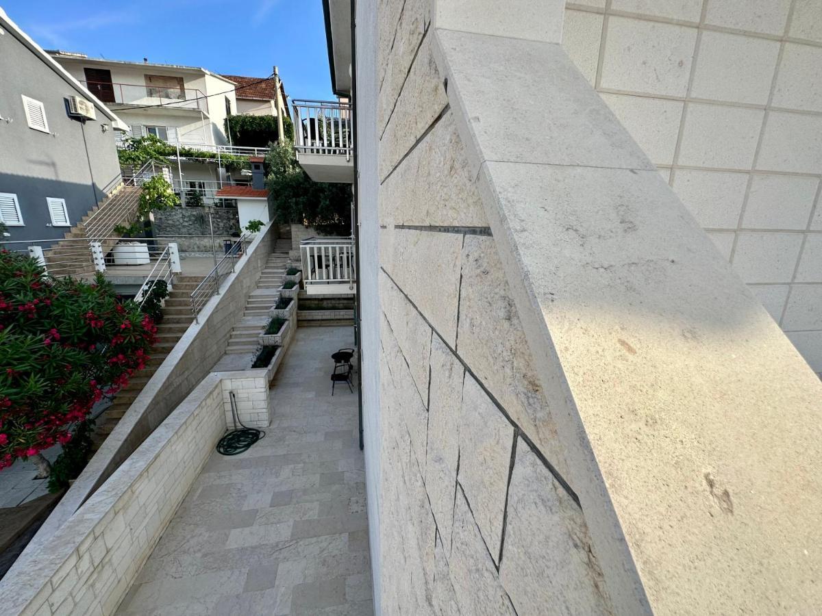 Hotel Buenavista Beach House Trogir Mastrinka Exteriör bild